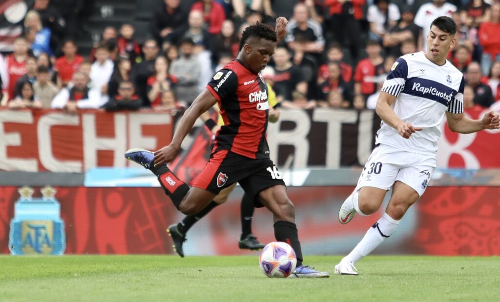 Djorkaeff Reasco Golazo para Newells