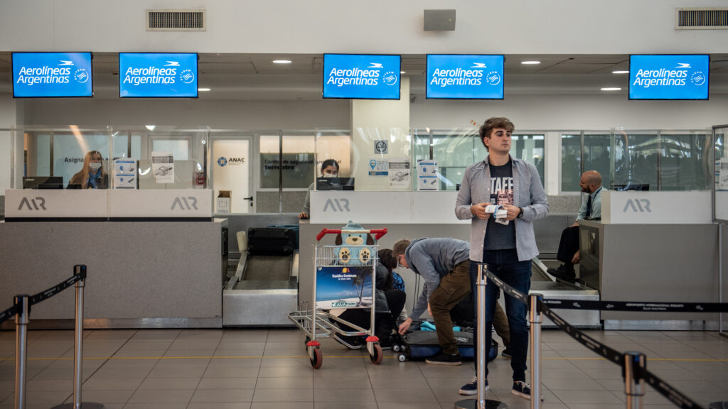 aerolineas argentinas aeropuerto rosario