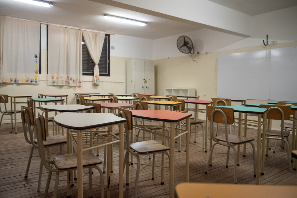 escuela secundarios aula