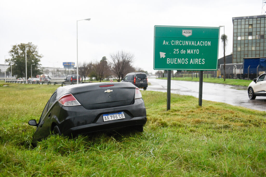 auto volcado circunvalación