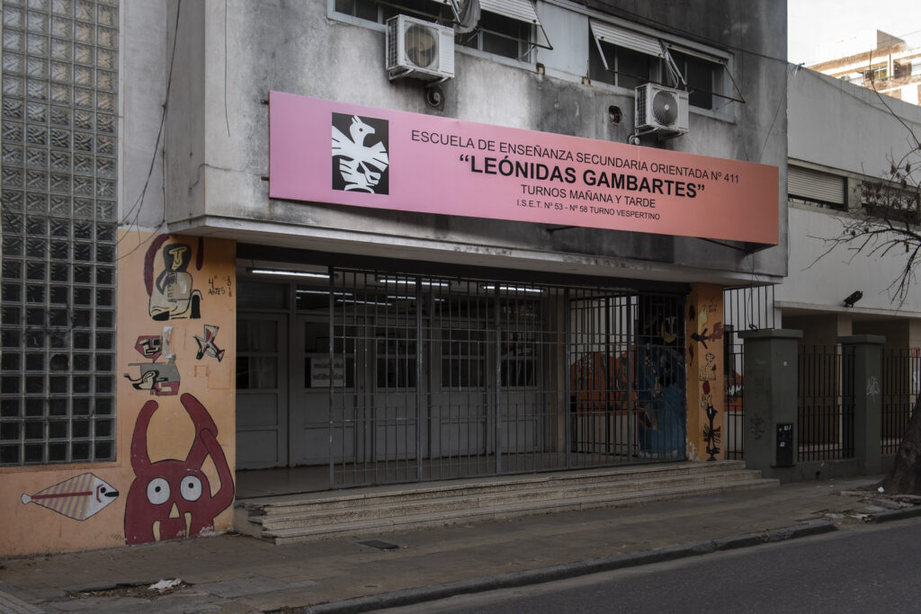 escuela Leónidas Gambartes