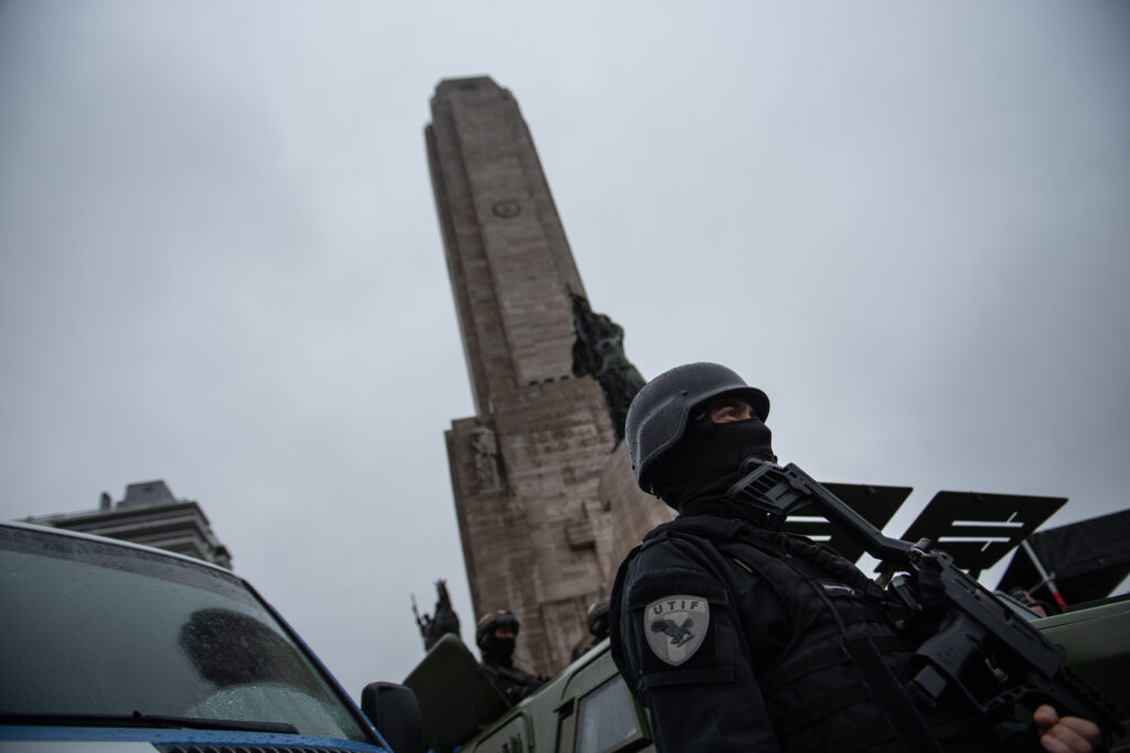 bullrich monumento policia UTIF