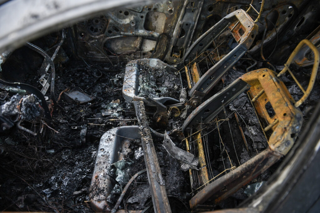 Auto incendiado narco