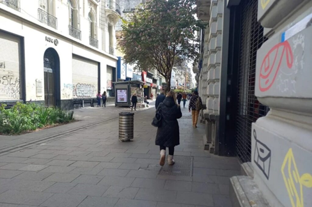 Crecen los locales vacíos en Rosario: el microcentro registra la mayor tasa de vacancia de la ciudad