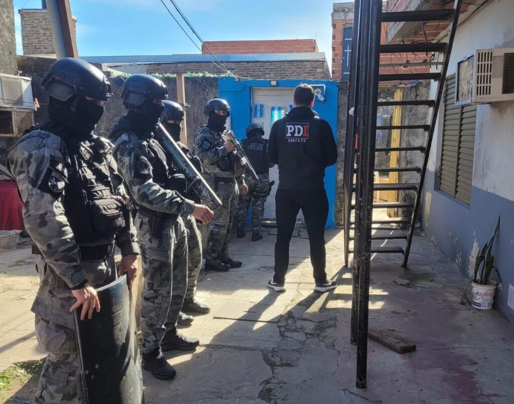 Lince permitió identificar a los sospechosos de una entradera en Rosario: cuatro detenidos - Image 3