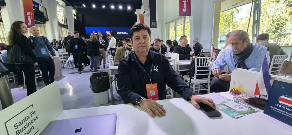 Luis Herrera, Forum HS Representaciones (Costa Rica).
