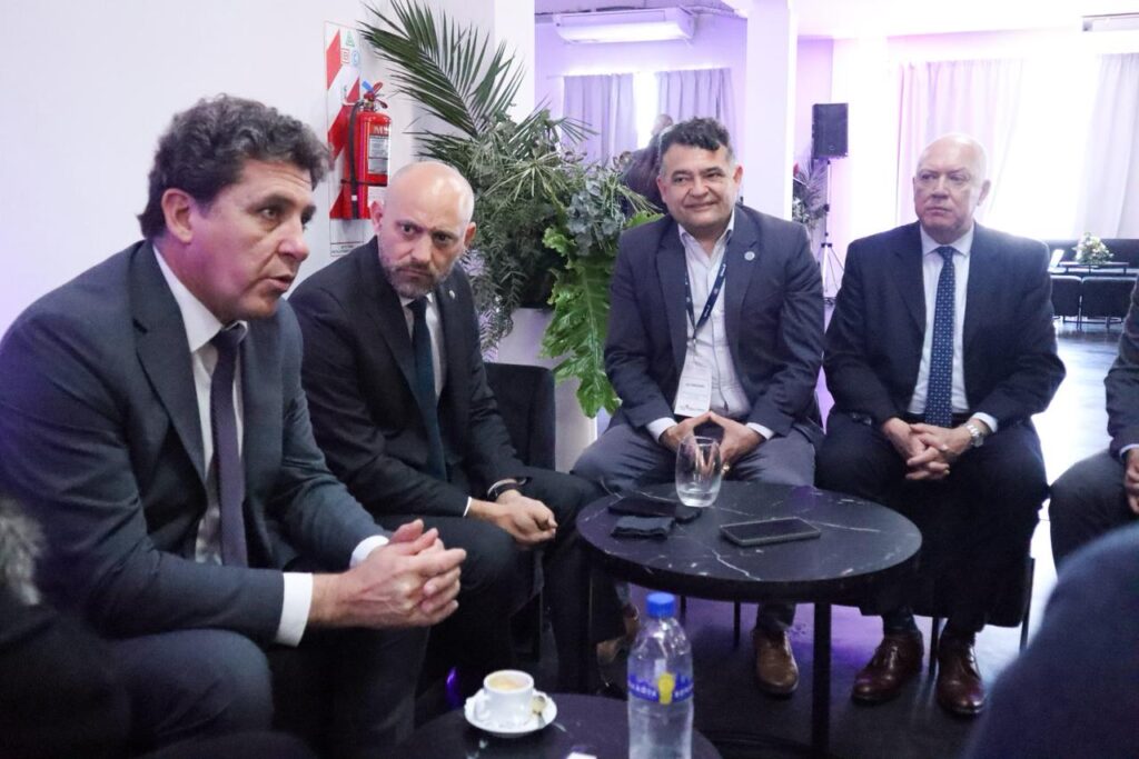 El ministro de Producción de San Juan, Gustavo Fernández, participó del Santa Fe Business Forum junto a el ministro de Desarrollo Productivo de Santa Fe Gustavo Puccini.