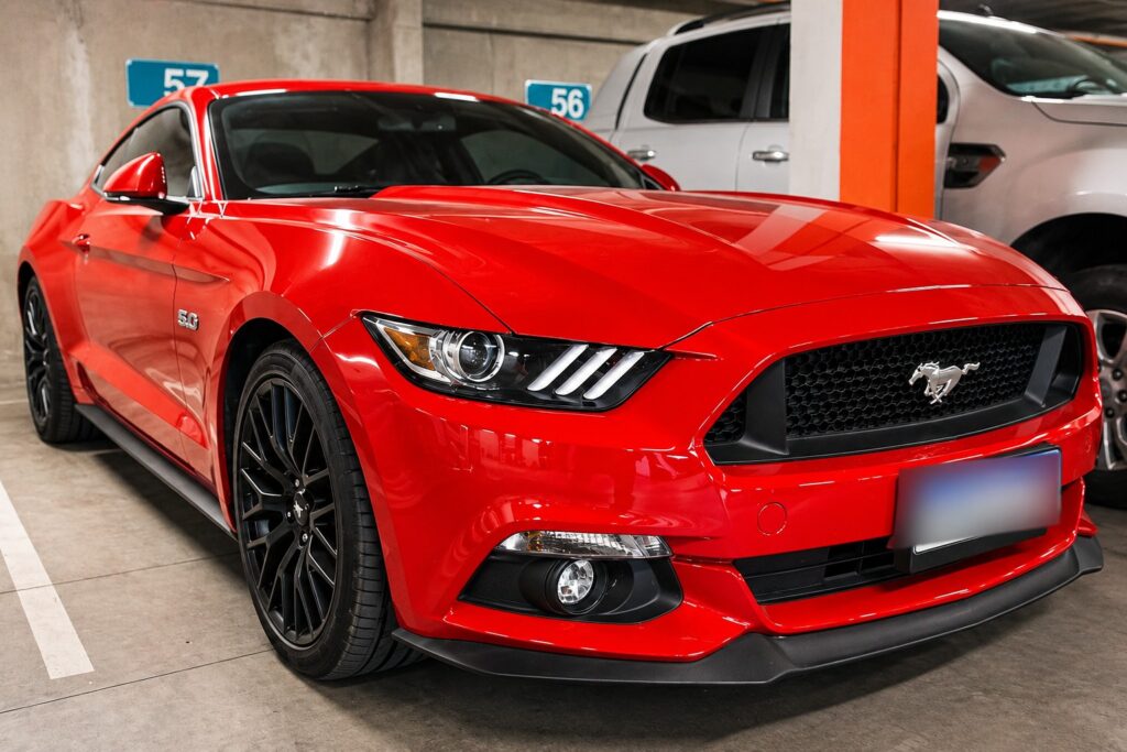 El Ford Mustang GT secuestrado y decomisado a la organización.